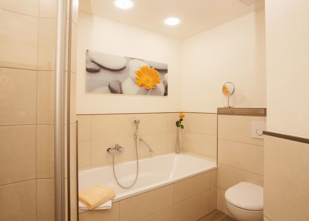 Hotel & Ferienappartements Edelweiss Willingen  Esterno foto