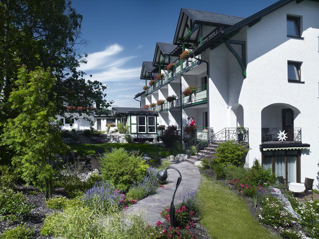 Hotel & Ferienappartements Edelweiss Willingen  Esterno foto