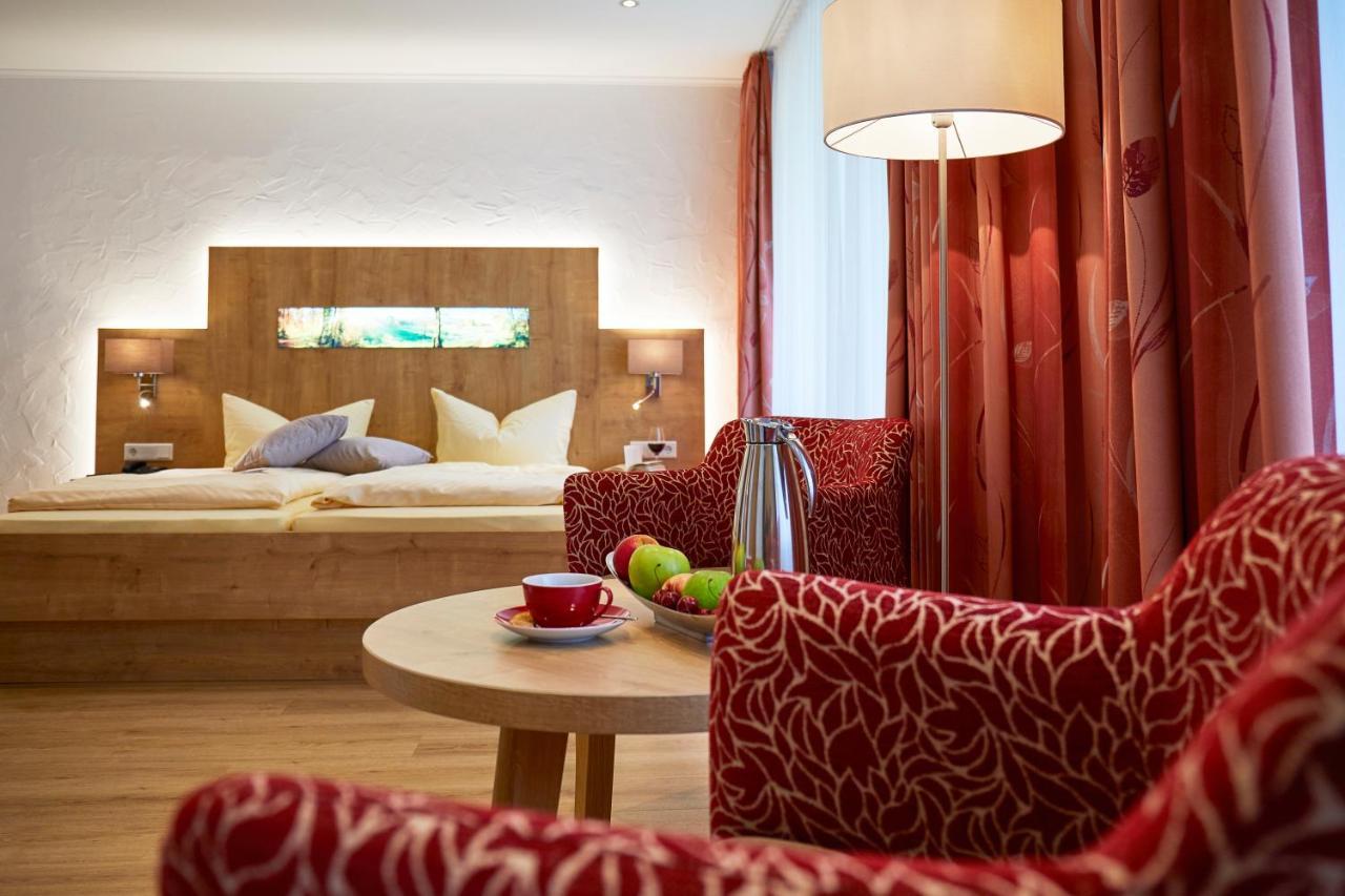 Hotel & Ferienappartements Edelweiss Willingen  Esterno foto